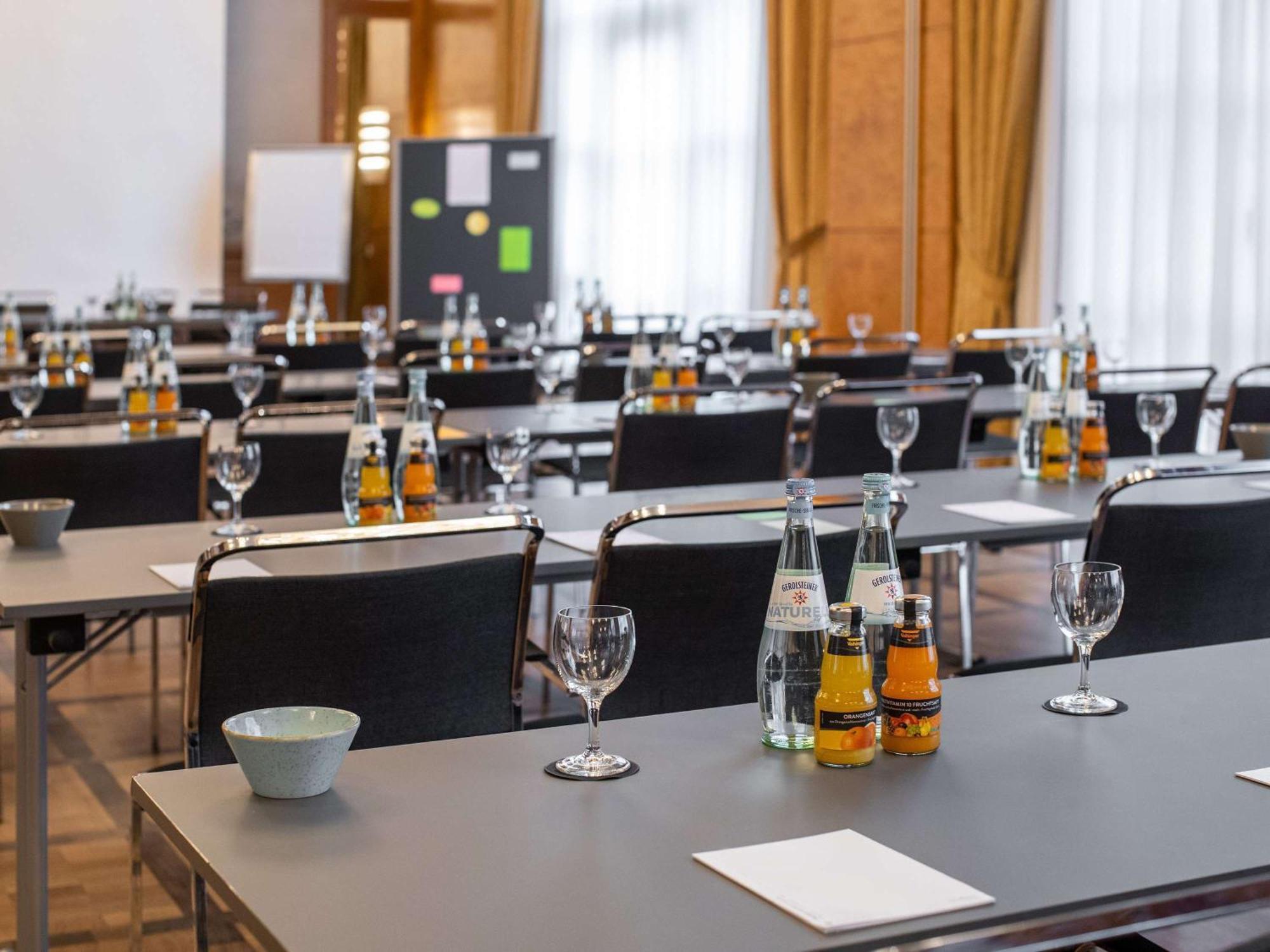 Pullman Stuttgart Fontana Hotell Eksteriør bilde