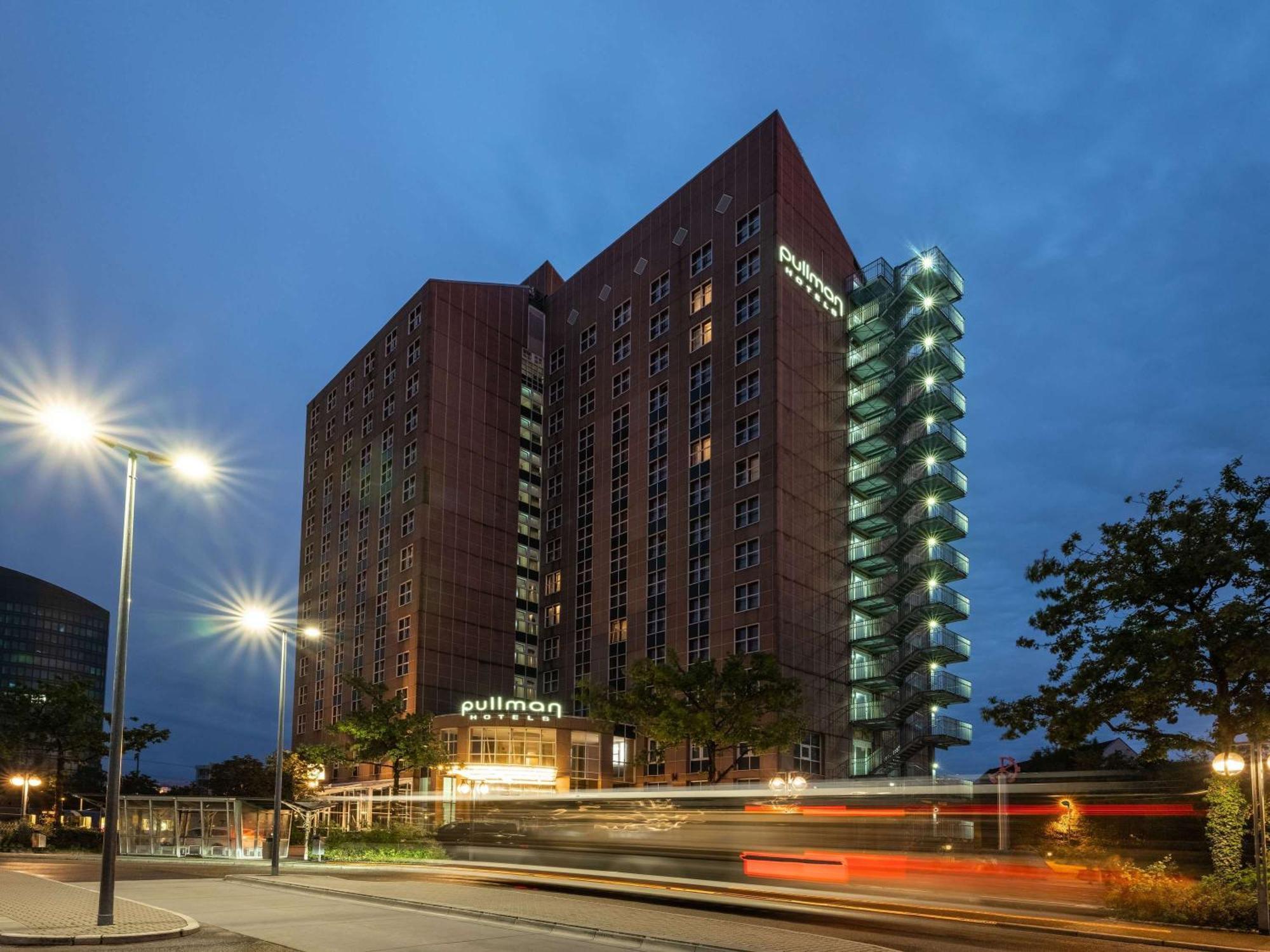 Pullman Stuttgart Fontana Hotell Eksteriør bilde